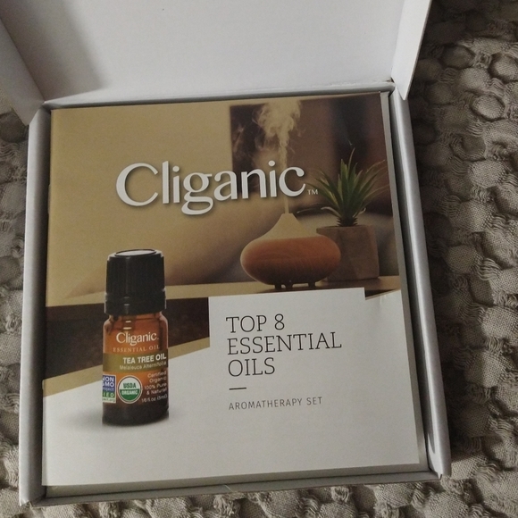 Cliganic USDA Organic Aromatherapy Essential Oils Set 8 pc - 100% Pure Natural - Picture 3 of 8